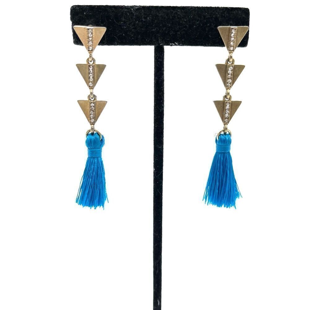 Tassel With triple triangle accent on Gold Tone